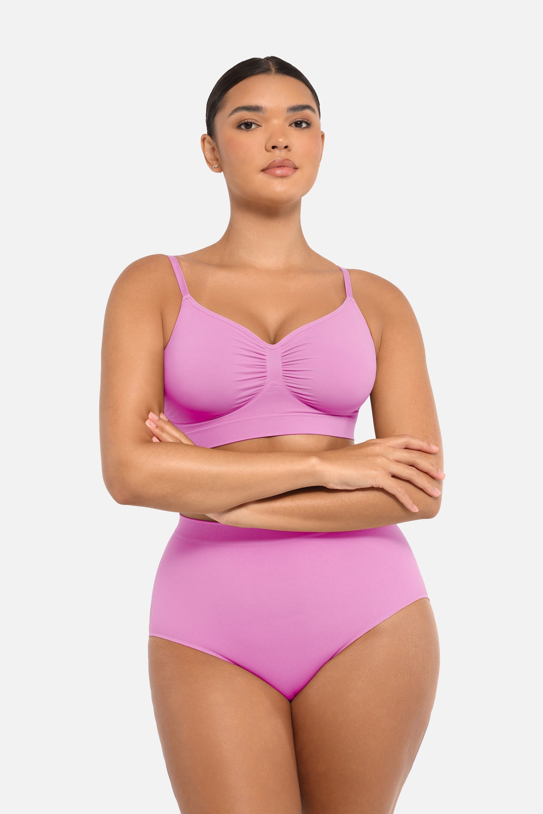 Seamless High-Waist Peach Hip Brief